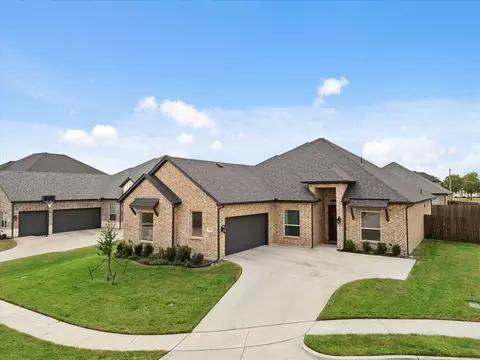 1831 Noble Ct, Grand Prairie, TX 75052