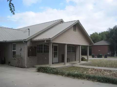 Exterior - 409 E Boyd Ave, Boyd, TX 76023 photo 9 of 11