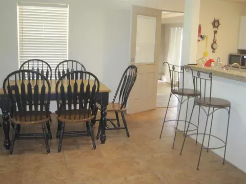 Dining - 409 E Boyd Ave, Boyd, TX 76023 photo 2 of 2