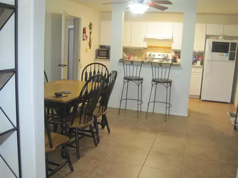 Dining - 409 E Boyd Ave, Boyd, TX 76023 photo 1 of 2