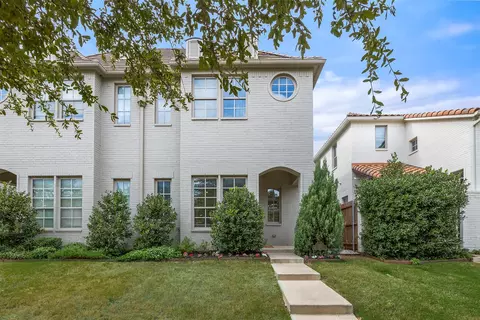 512 Sheer Bliss Ln, Fort Worth, TX 76114