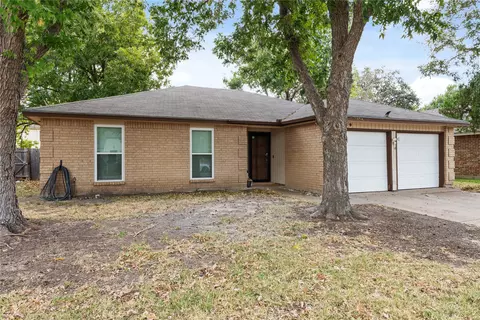 2429 Claremont Dr, Grand Prairie, TX 75052