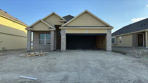 913 Propeller Pkwy, Fort Worth, TX 76131