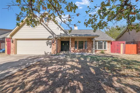 3410 Bellview Dr, Corinth, TX 76210