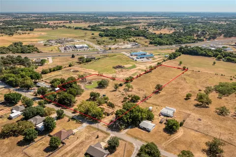 301 Highland Rd, Springtown, TX 76082