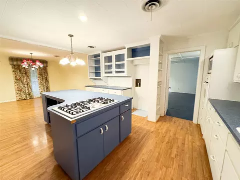 Kitchen - 700 N Avenue K, Haskell, TX 79521 photo 2 of 3