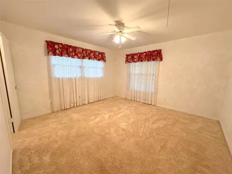 Bedroom - 700 N Avenue K, Haskell, TX 79521 photo 3 of 6