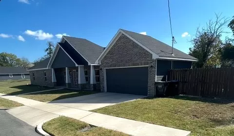 1608 Marshall St, Greenville, TX 75401