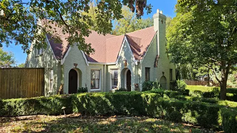 1601 Kings Hwy, Dallas, TX 75208