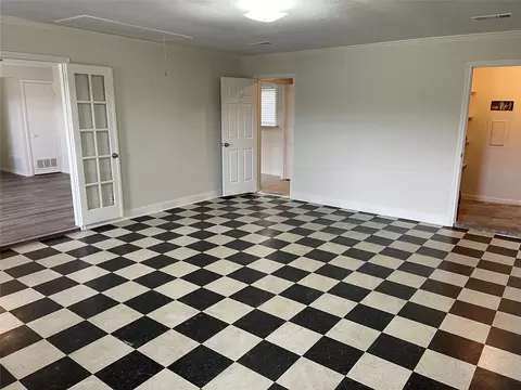617 Terrace Dr, Wills Point, TX 75169