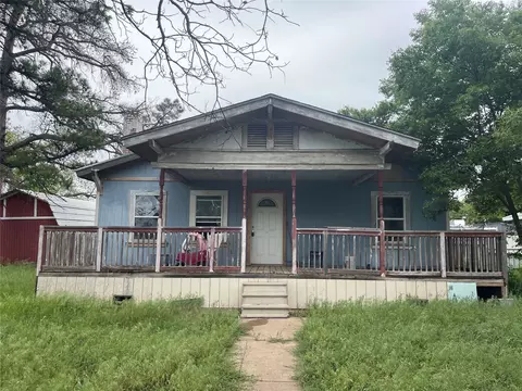 200 S Hillcrest Ave, Eastland, TX 76448