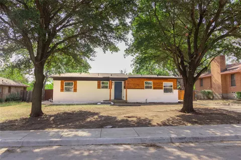 1434 Cove Dr, Dallas, TX 75216