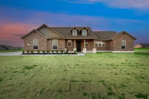 3112 White Oak Rd, Oak Ridge, TX 75161