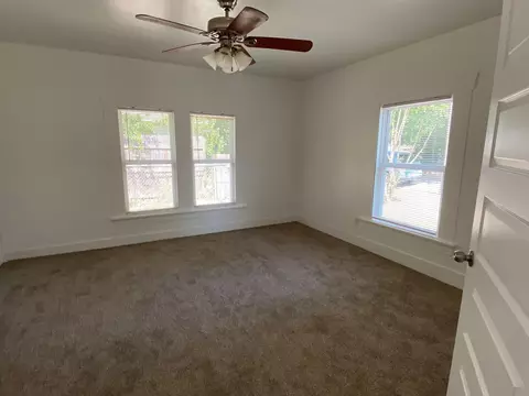 1305 E Chambers St, Cleburne, TX 76031 photo 3