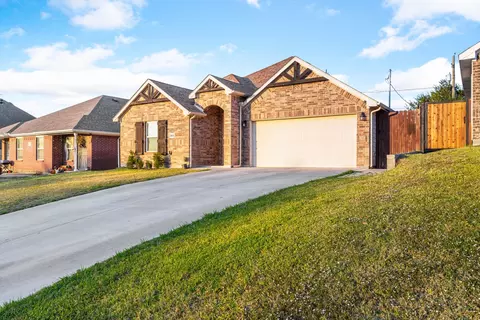 2614 NW 22nd St, Fort Worth, TX 76106