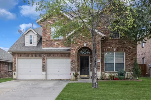 1902 Park Manor Ct, Euless, TX 76039
