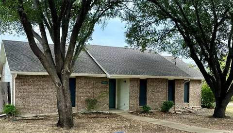 806 Mckinney Ave, Princeton, TX 75407