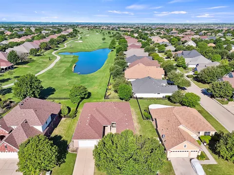 9112 Grandview Dr, Denton, TX 76207