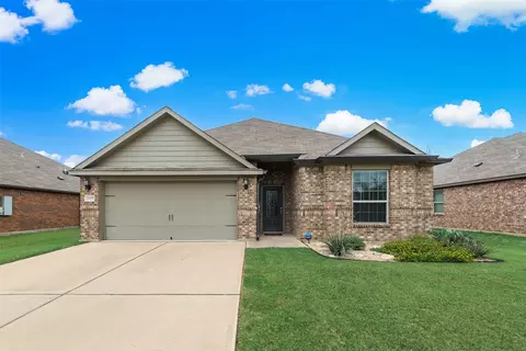 1825 Golden Gate Dr, Crowley, TX 76036