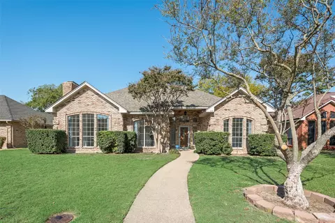 1413 Nettleton Dr, Desoto, TX 75115