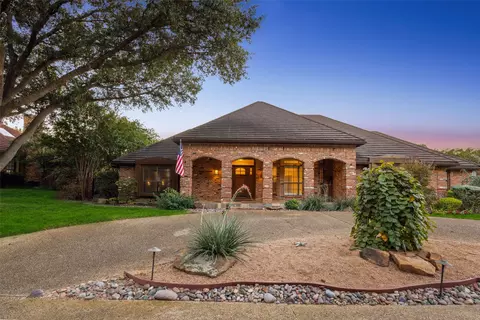 4317 Fannin Dr, Irving, TX 75038