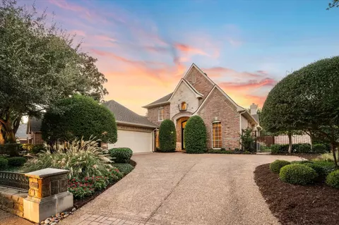 1404 Kensington Ct, Southlake, TX 76092
