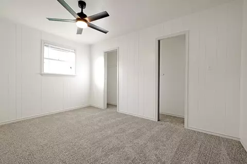 Bedroom - 304 N Pine St, Comanche, TX 76442 photo 7 of 8