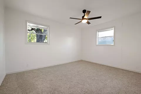 Bedroom - 304 N Pine St, Comanche, TX 76442 photo 5 of 8