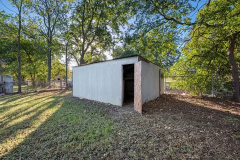Other - 304 N Pine St, Comanche, TX 76442 photo 8 of 8