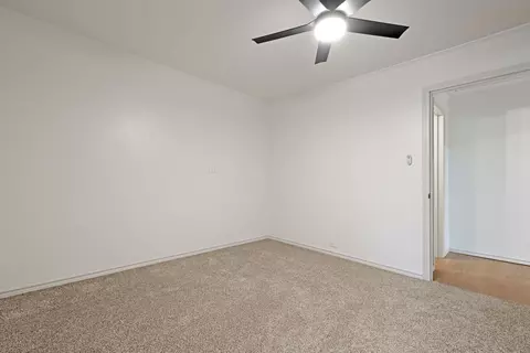 Bedroom - 304 N Pine St, Comanche, TX 76442 photo 4 of 8