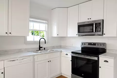 Kitchen - 304 N Pine St, Comanche, TX 76442 photo 2 of 3