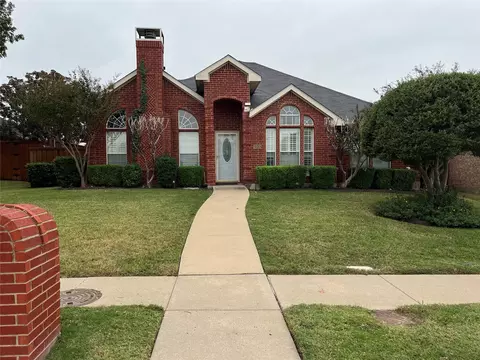 2006 Topaz Dr, Carrollton, TX 75010