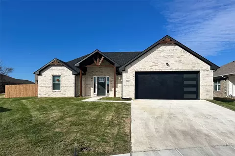 2903 Cardinal Dr, Ennis, TX 75119