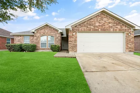 415 Mcmurtry Dr, Arlington, TX 76002