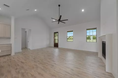 Living - 8920 Prather Rd, Springtown, TX 76082 photo 5 of 7