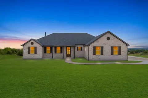 8920 Prather Rd, Springtown, TX 76082