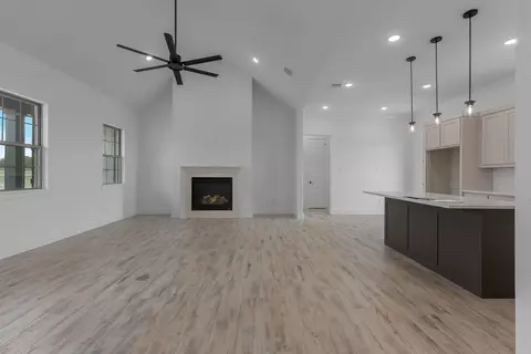Living - 8920 Prather Rd, Springtown, TX 76082 photo 6 of 7