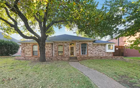 1912 Campfire Ct, Lewisville, TX 75067