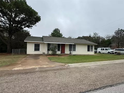 119 Pine St, Keene, TX 76059
