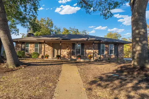 213 Allenwood Dr, Allen, TX 75002