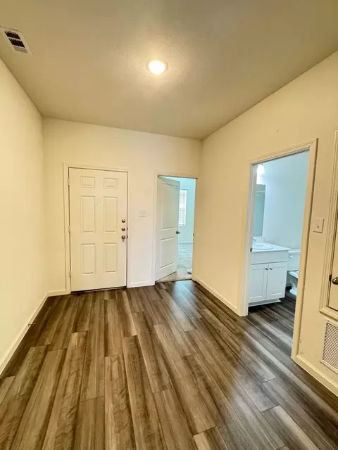 720 Juniper St, Anna, TX 75409 photo 2