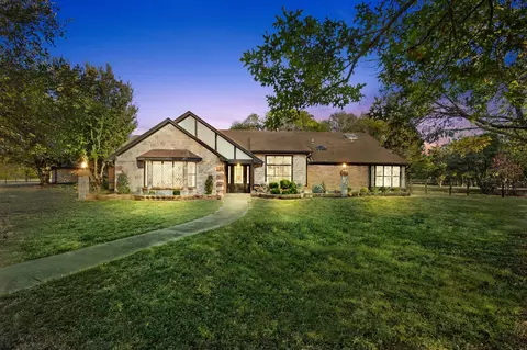 1920 Tar Rd, Cedar Hill, TX 75104