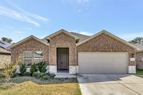 216 Abingdon St, Azle, TX 76020