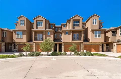 2630 Villa Di Lago Dr #3, Grand Prairie, TX 75054