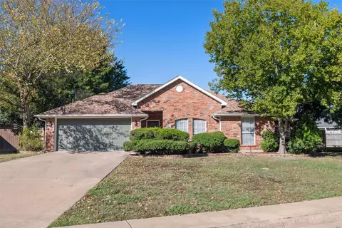 425 Sorrel Ln, Red Oak, TX 75154