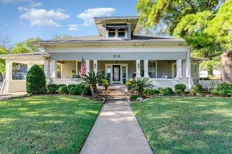 510 W Denton St, Ennis, TX 75119