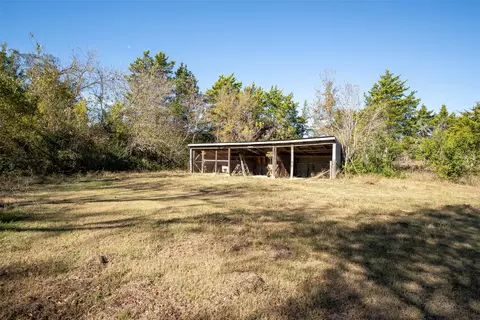 1904 Hash Rd, Lancaster, TX 75146 photo 4