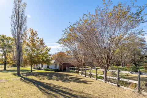 1904 Hash Rd, Lancaster, TX 75146 photo 6
