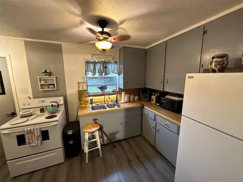 Kitchen - 505 E Holley St, Mesquite, TX 75149 photo 1 of 3