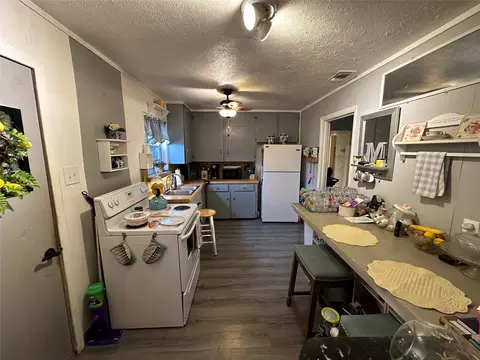 Kitchen - 505 E Holley St, Mesquite, TX 75149 photo 2 of 3